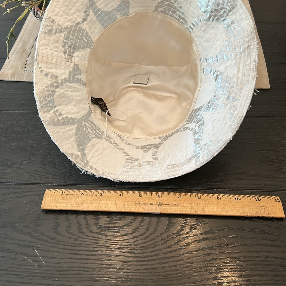Coach Bucket Hat Silver & White Size M/L NWOT - Picture 7 of 8